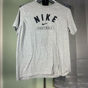 Nike Men's Gray T-Shirt